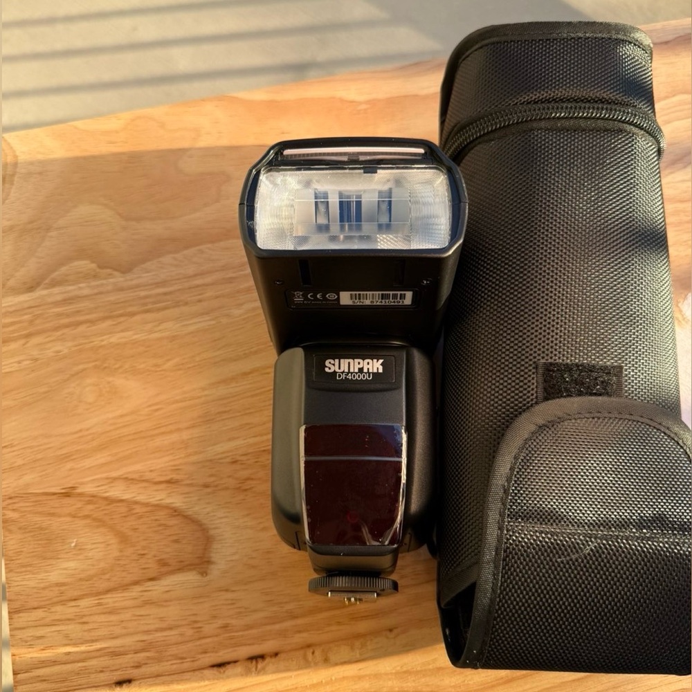 Sunpak DF4000U Black Camera Flash